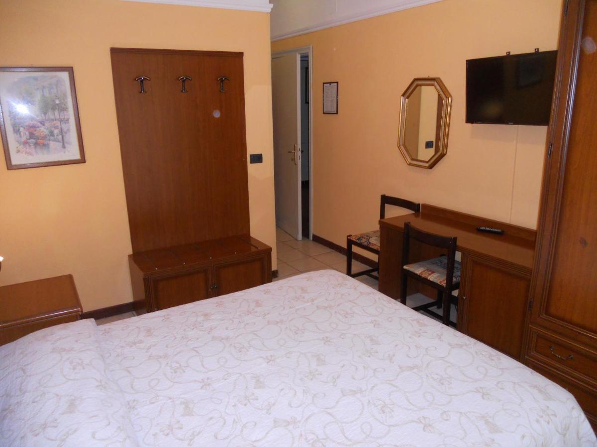 Hotel Salus มอนเตกาตินี แตร์เม ภายนอก รูปภาพ