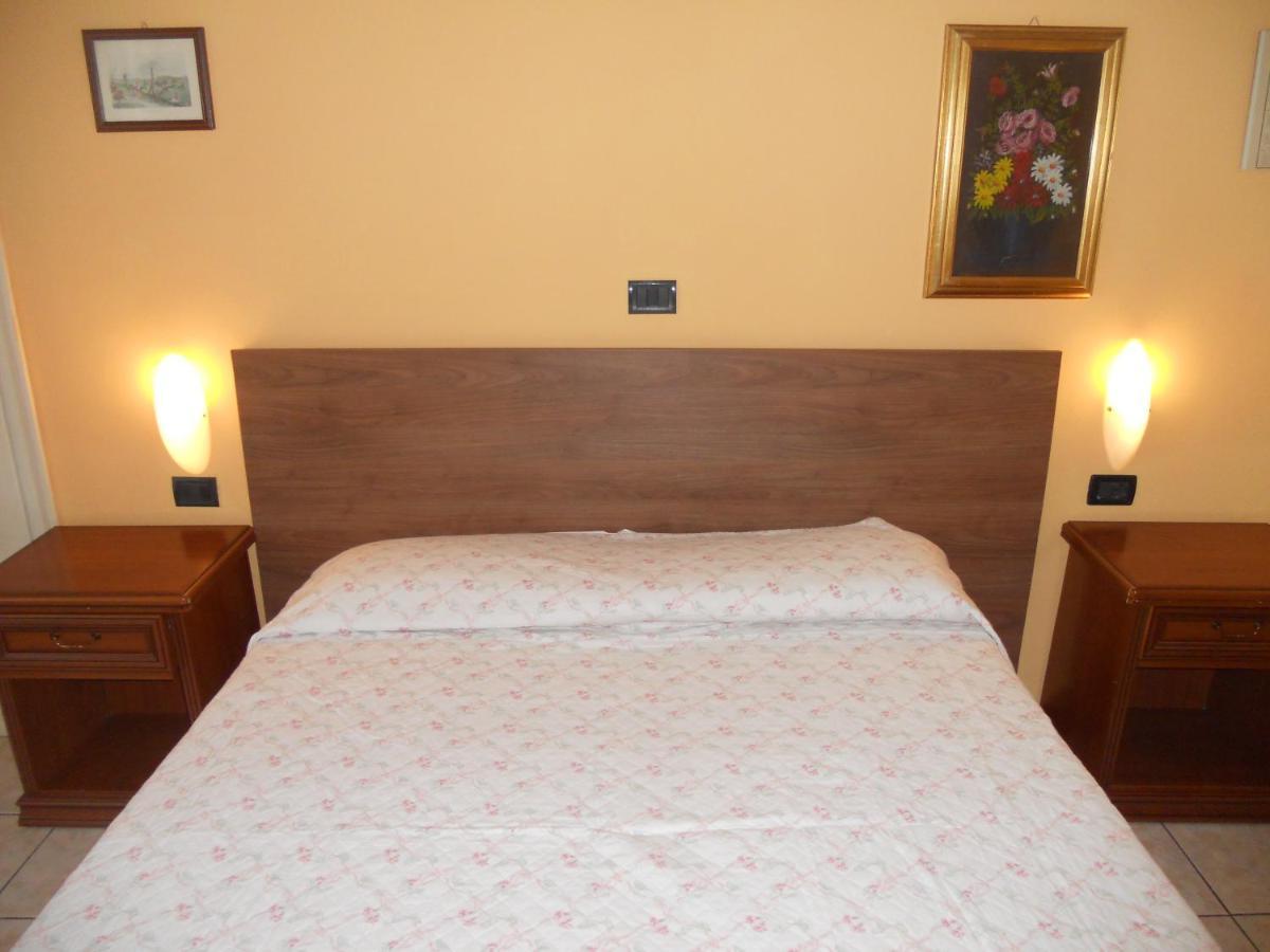 Hotel Salus มอนเตกาตินี แตร์เม ภายนอก รูปภาพ