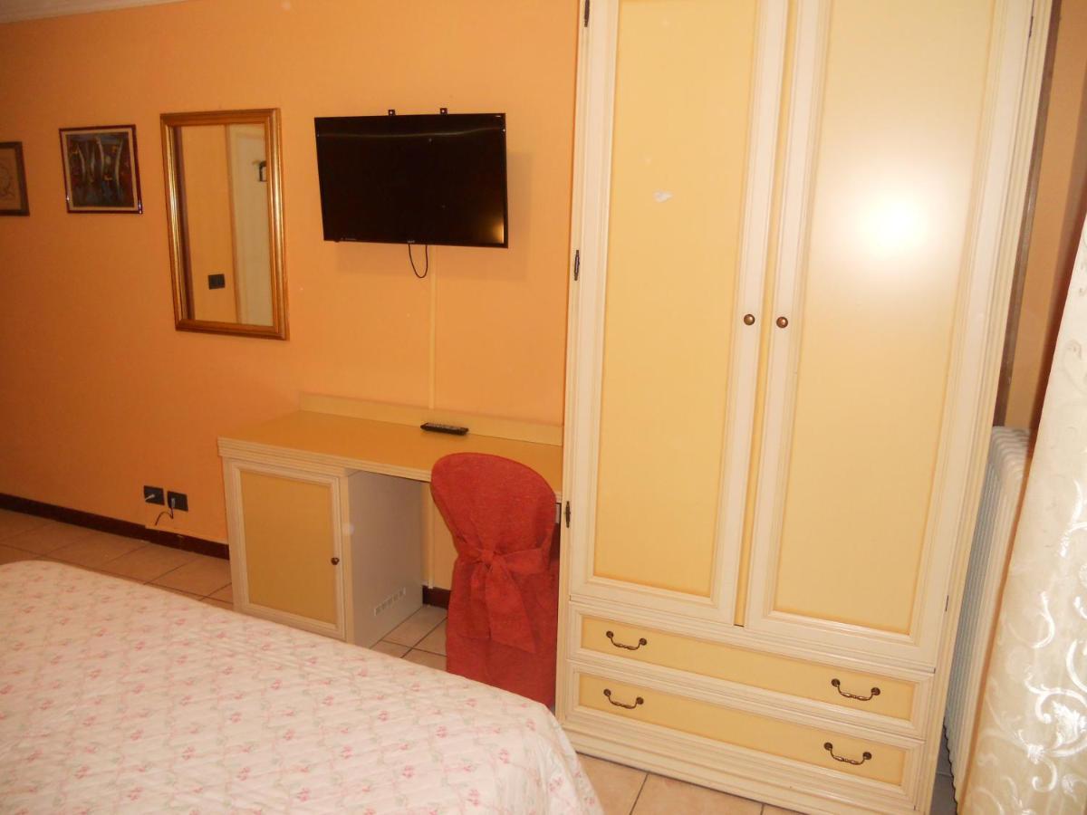 Hotel Salus มอนเตกาตินี แตร์เม ภายนอก รูปภาพ