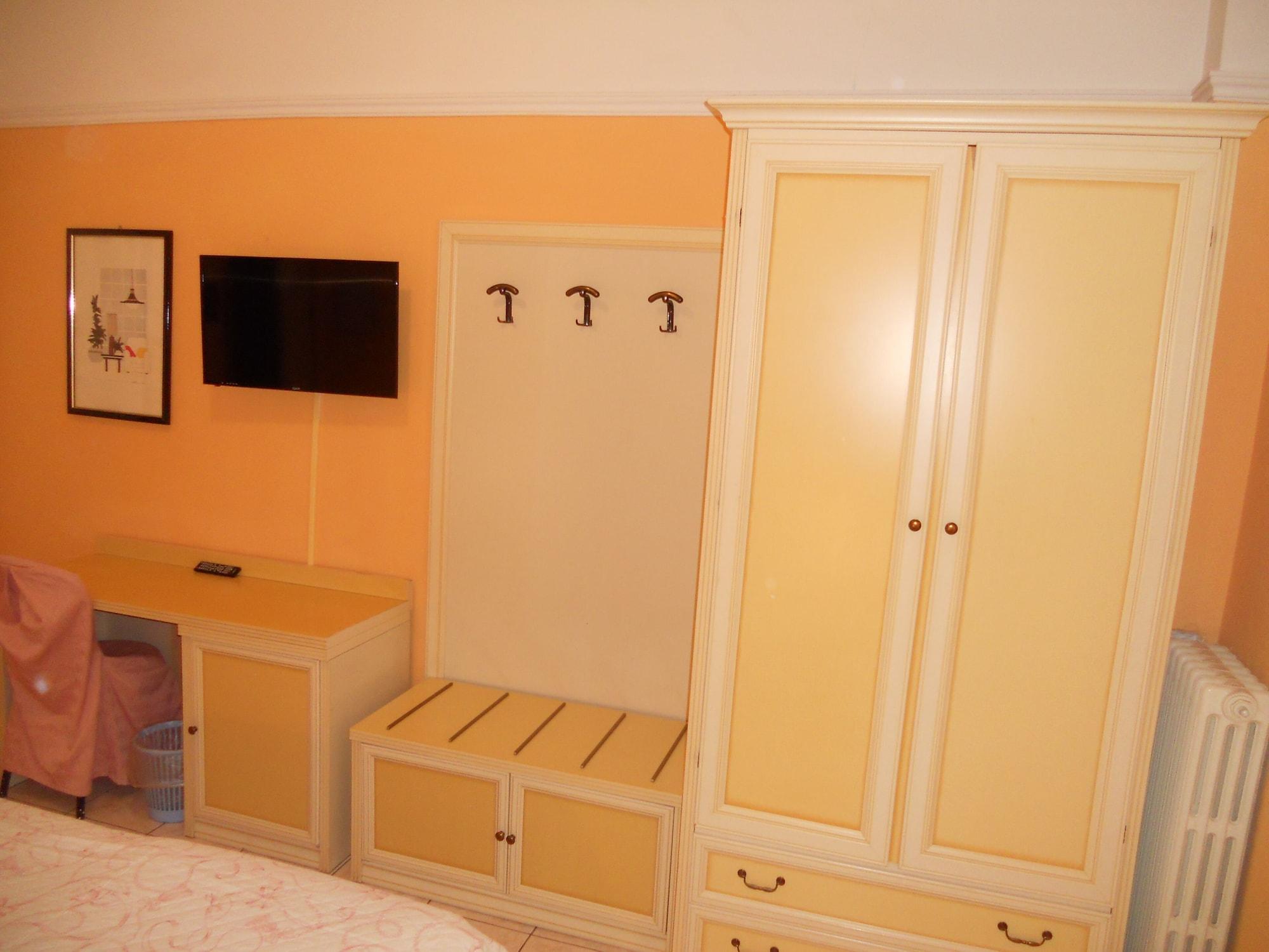 Hotel Salus มอนเตกาตินี แตร์เม ภายนอก รูปภาพ