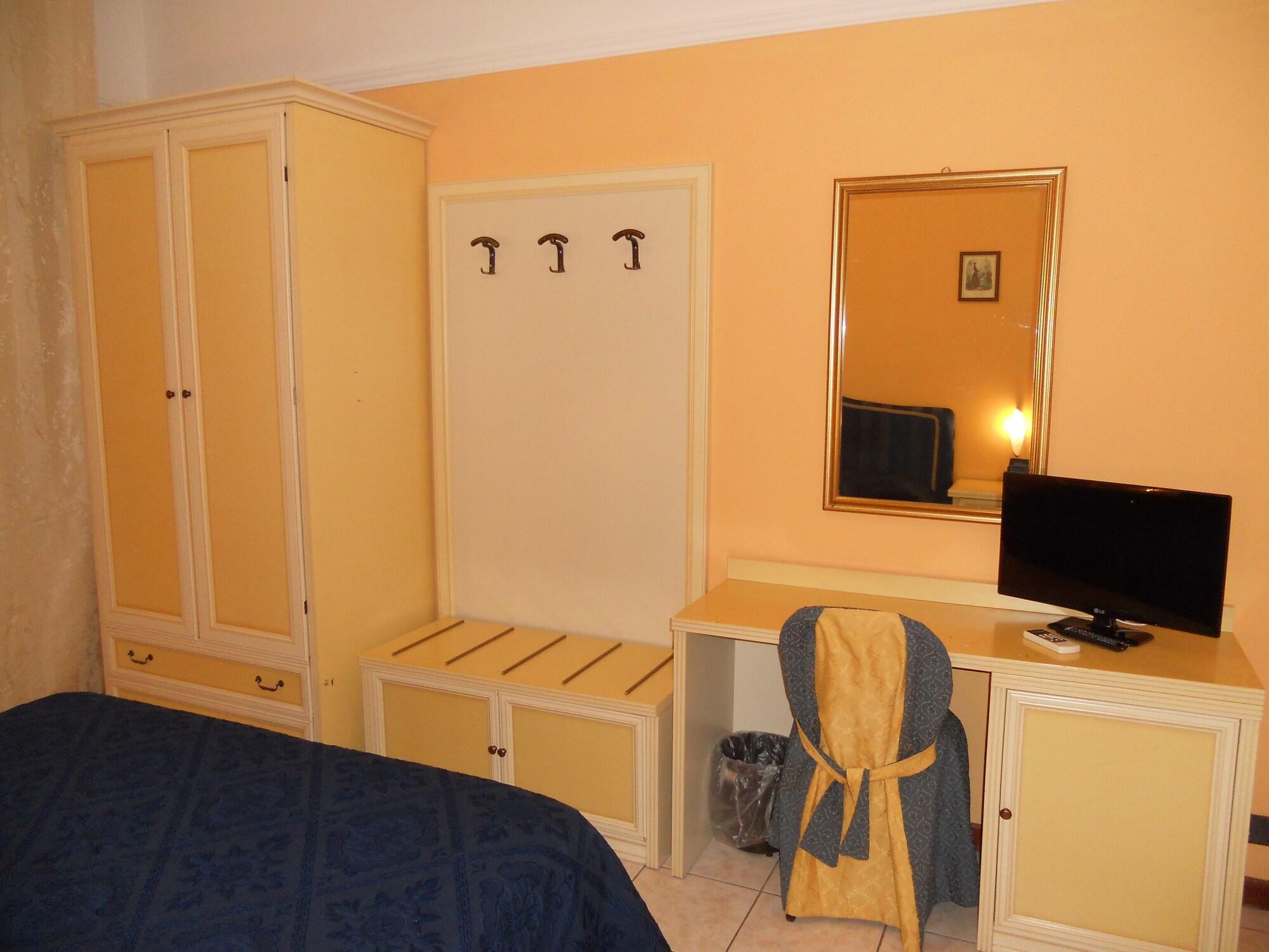 Hotel Salus มอนเตกาตินี แตร์เม ภายนอก รูปภาพ