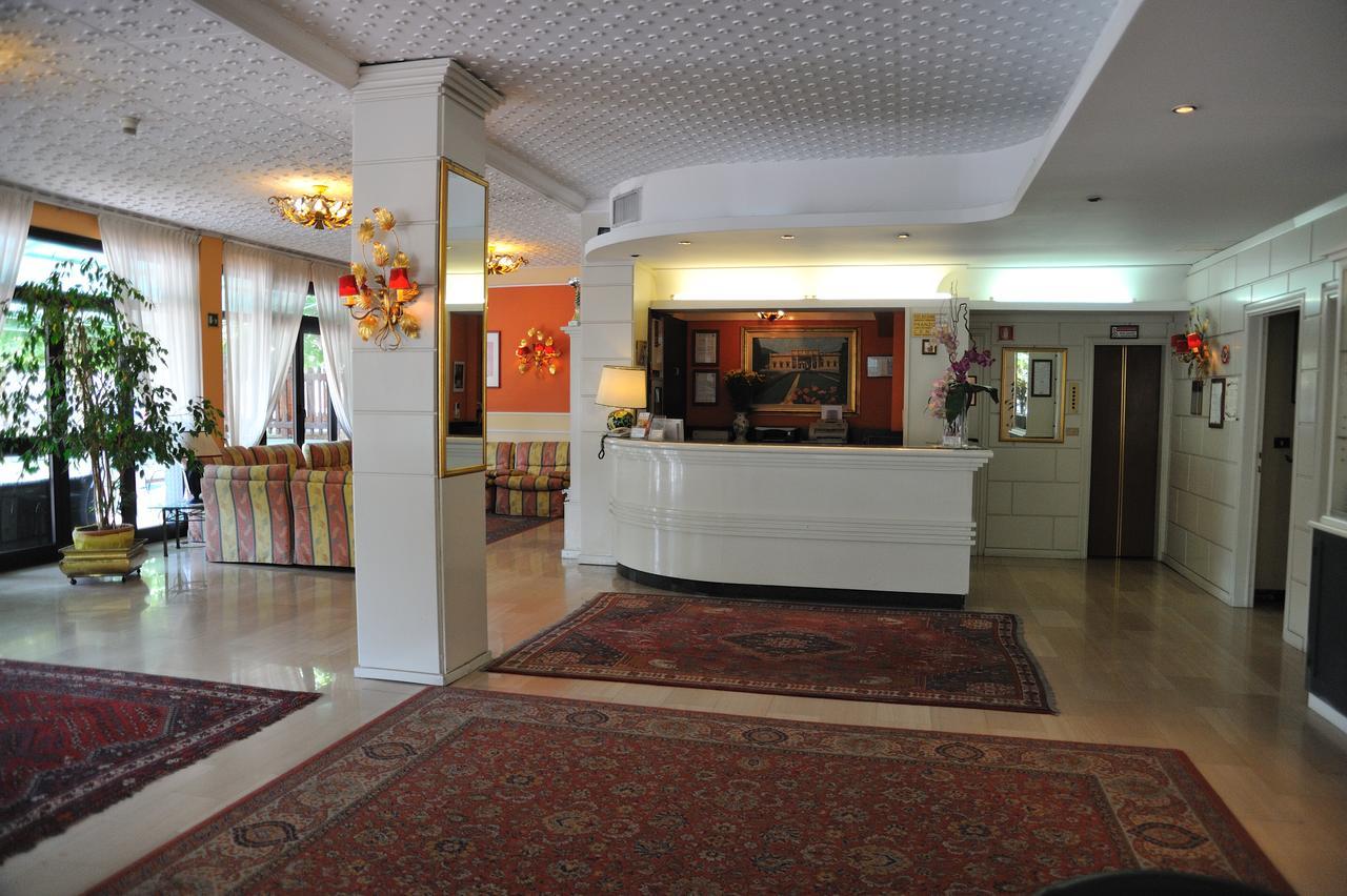 Hotel Salus มอนเตกาตินี แตร์เม ภายนอก รูปภาพ