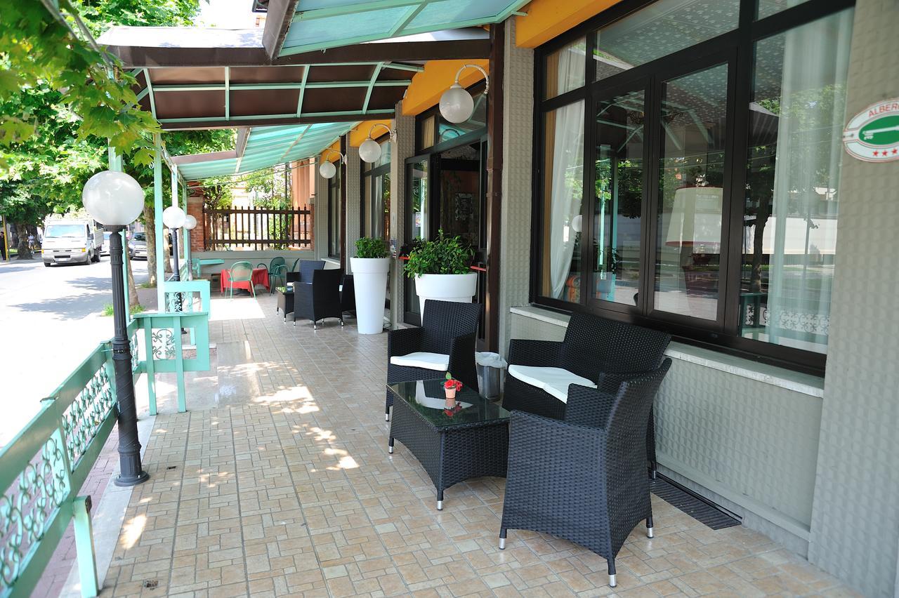 Hotel Salus มอนเตกาตินี แตร์เม ภายนอก รูปภาพ